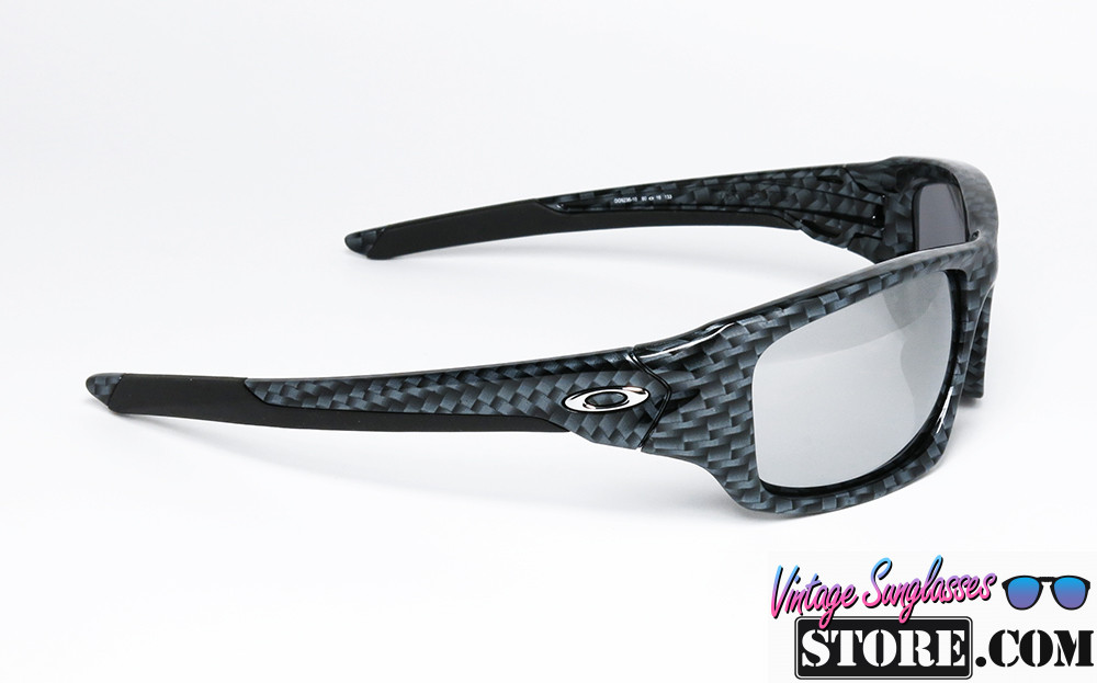 OAKLEY New Valve OO9236-10 CARBON