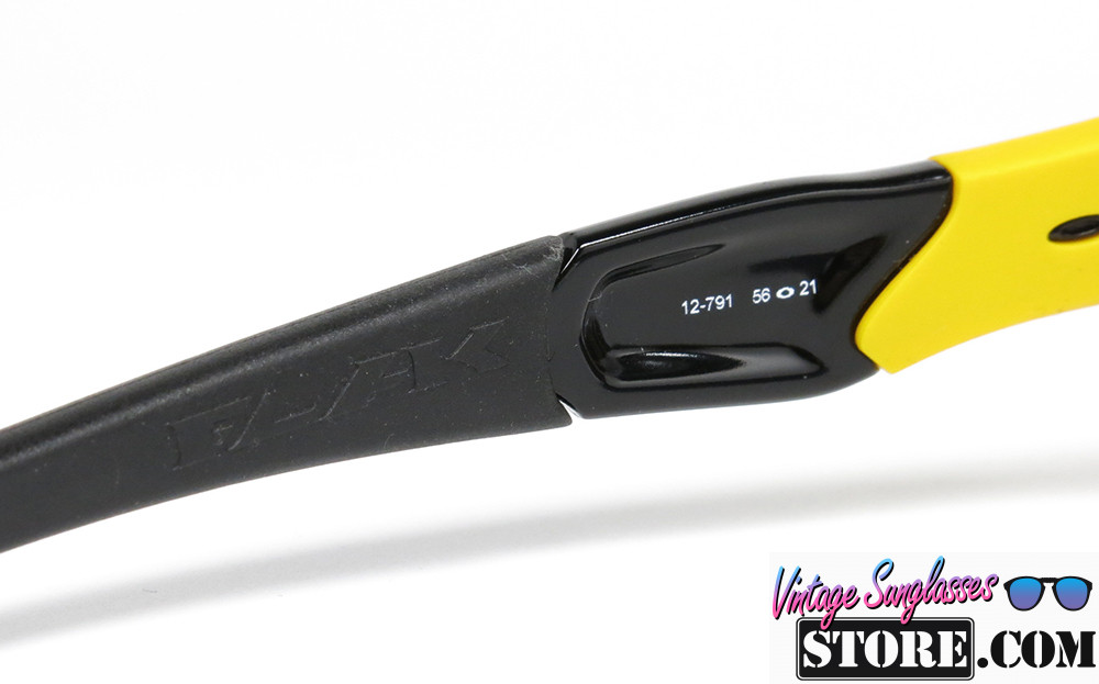 OAKLEY Flak 12-791 LIVESTRONG