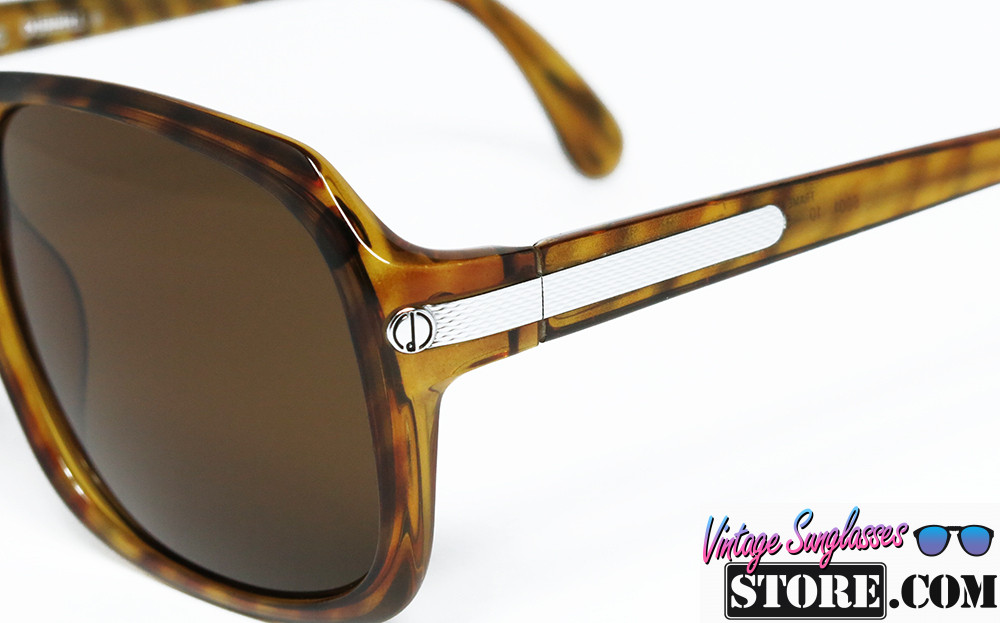 Dunhill 6001 col. 10