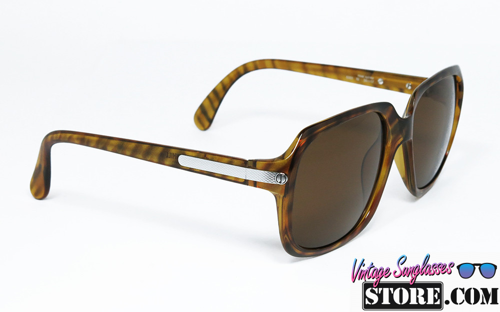 Dunhill 6001 col. 10