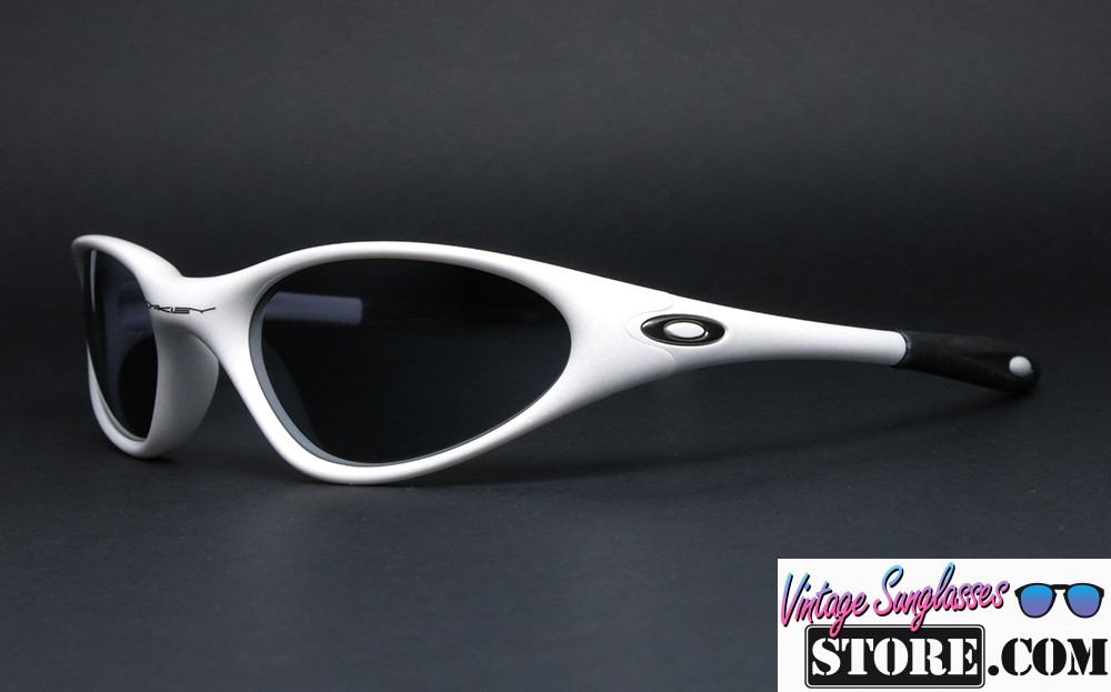 OAKLEY Minute PEARL W/BLACK